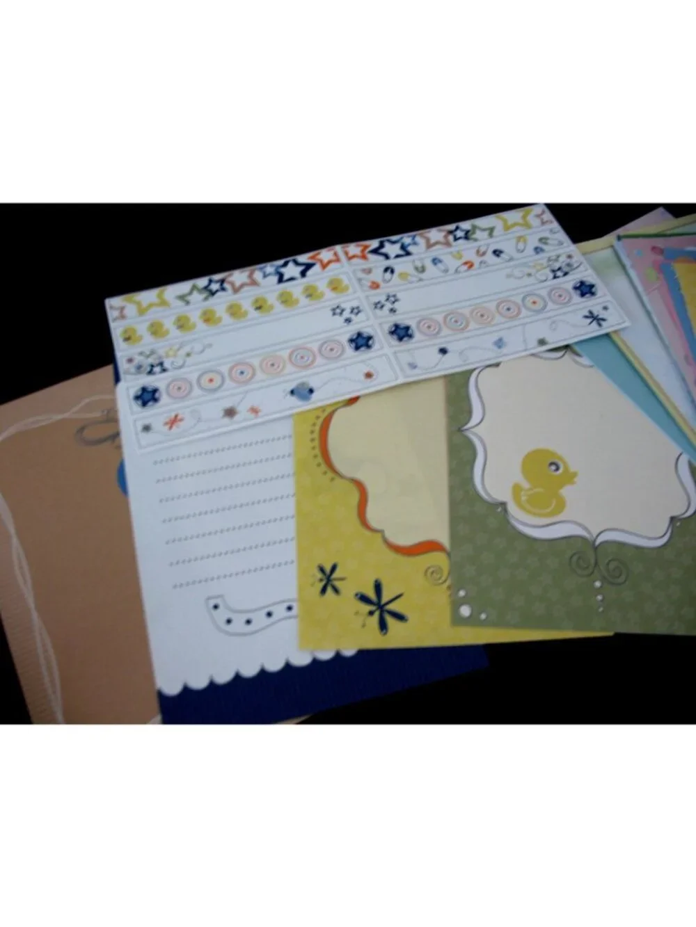 CREATIVE MEMORIES Milestones albumKit; Baby Girl/Boy 4.5x6.5 Photo mats open pk